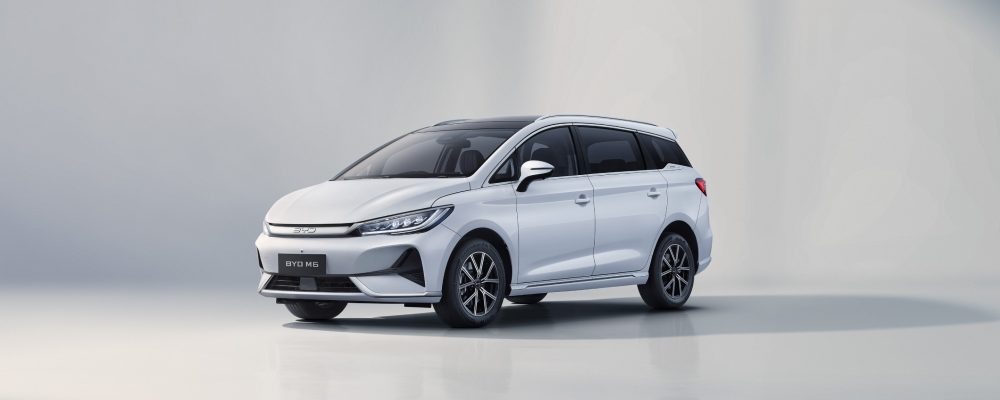 BYD M6 Makassar